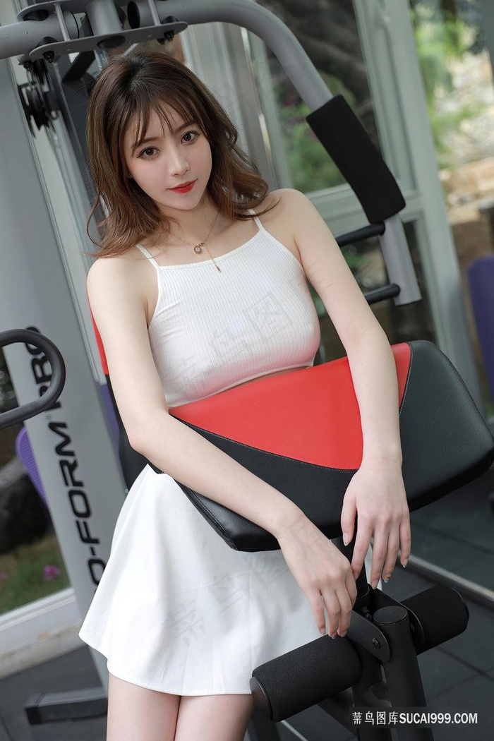 我们班女班长给我们看酷酷