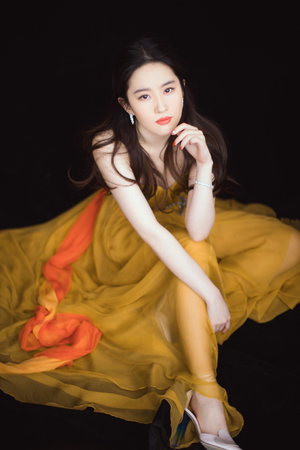 美女的母乳日本视频免费